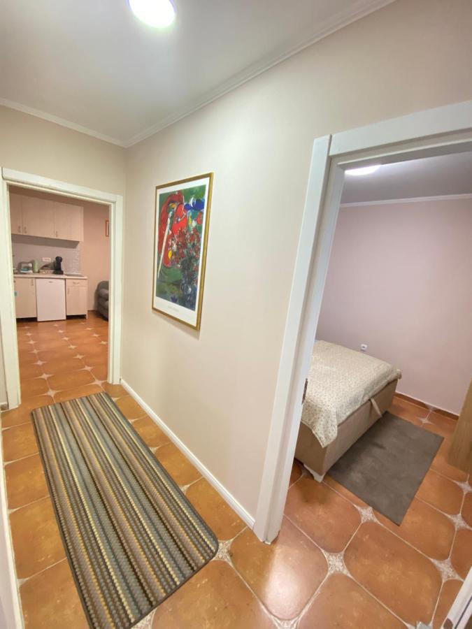 Aquata Apartments Тиват Екстериор снимка