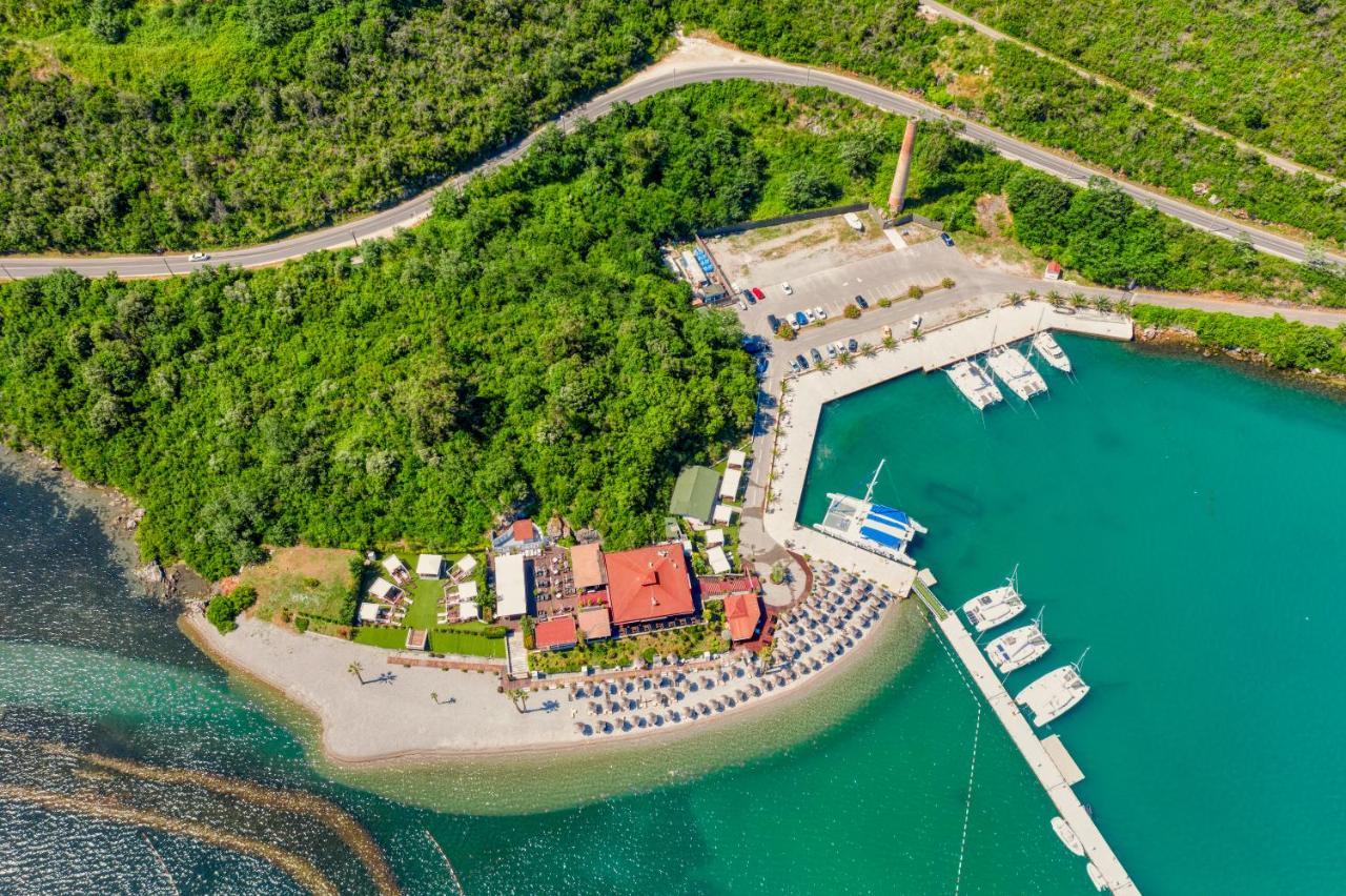 Aquata Apartments Тиват Екстериор снимка